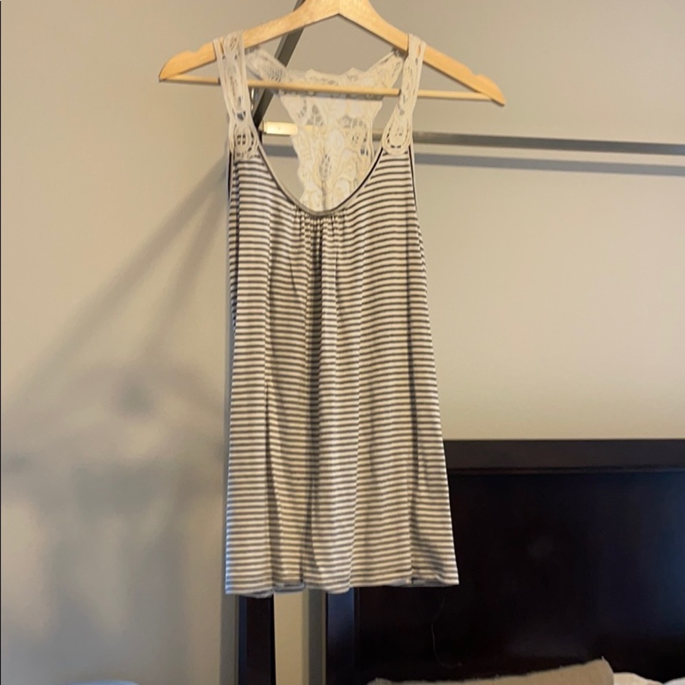 Forever 21 tank